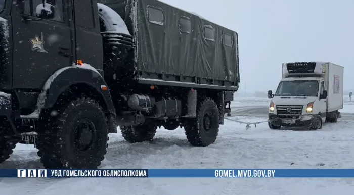 Сила в единстве: Госавтоинспекция и внутренние войска готовы прийти на помощь в непогоду 